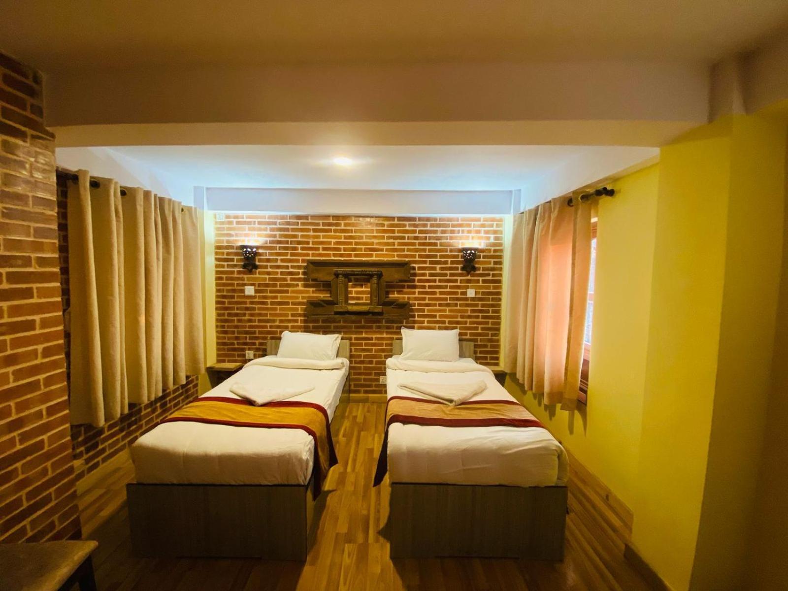 Hotel Durbar Side Bhatgoan Eksteriør bilde